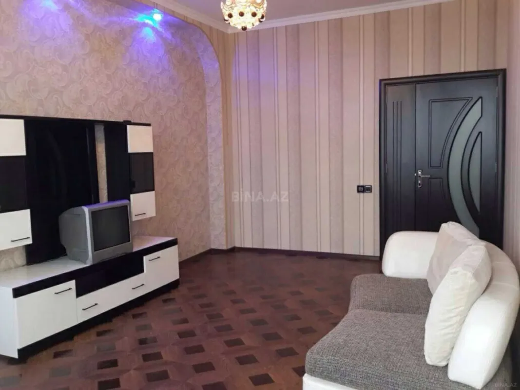 Satılır 2 otaqlı mənzil 57 m²