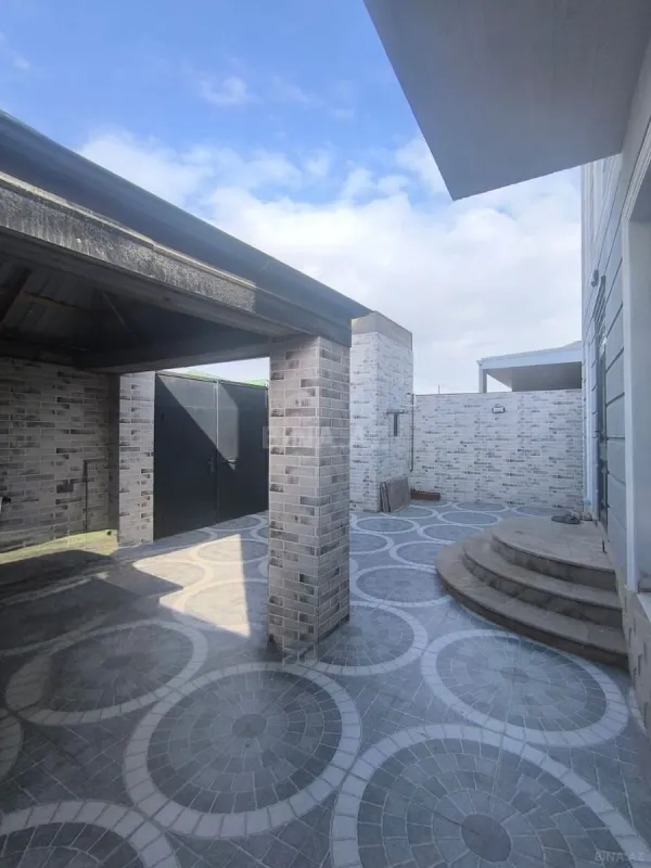 Satılır 4 otaqlı həyət evi 120 m²