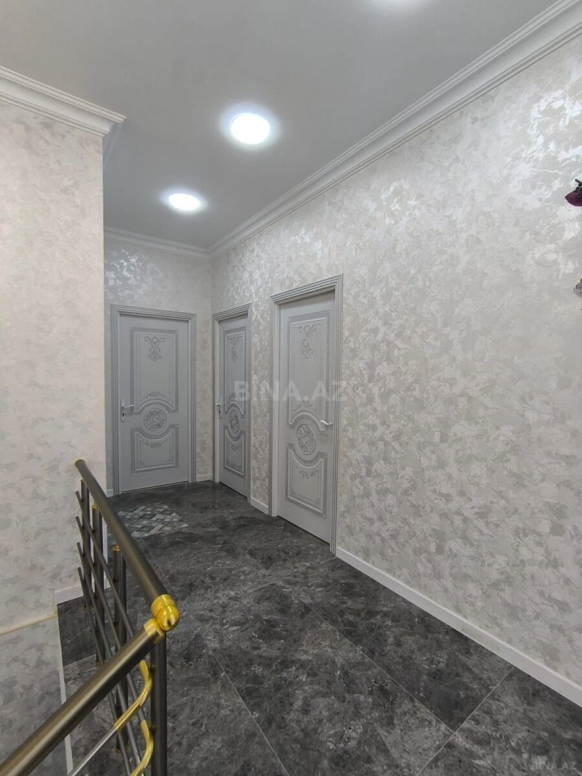 Satılır 4 otaqlı həyət evi 120 m²