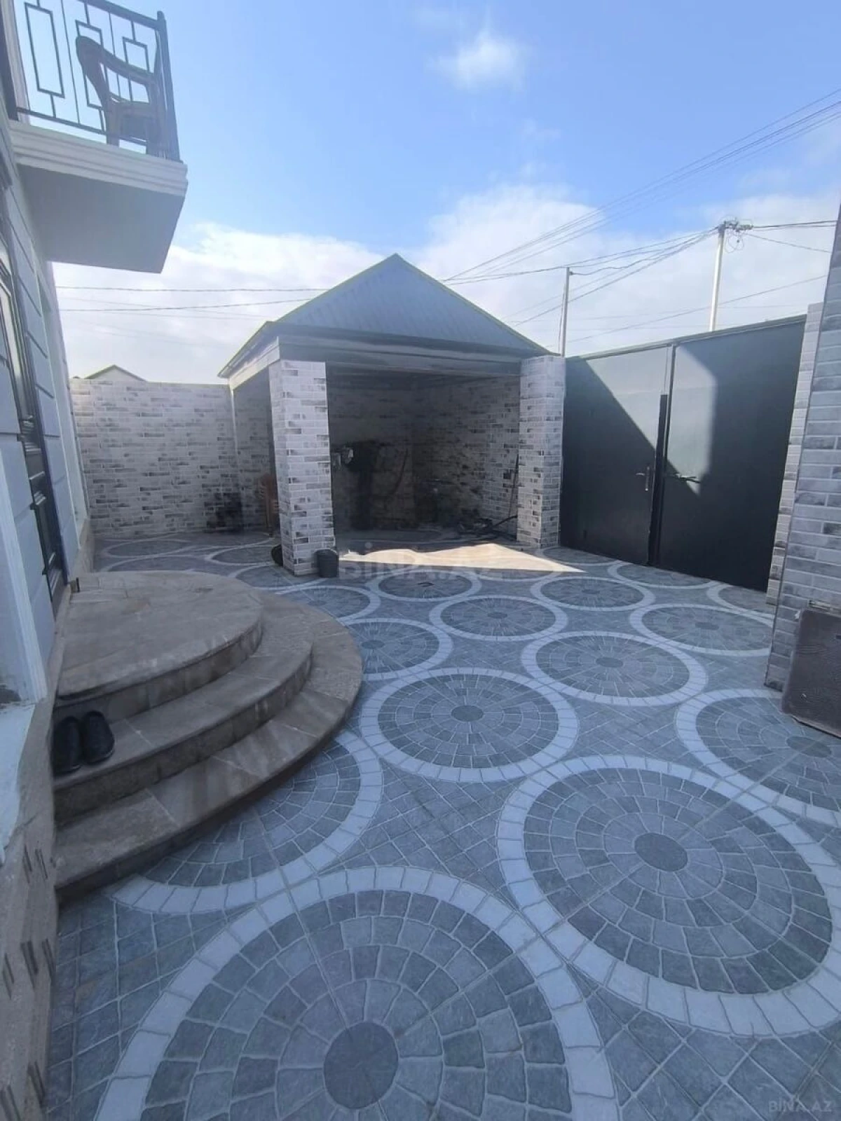 Satılır 4 otaqlı həyət evi 120 m²