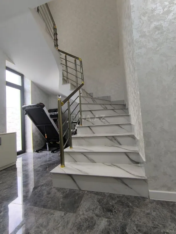 Satılır 4 otaqlı həyət evi 120 m²