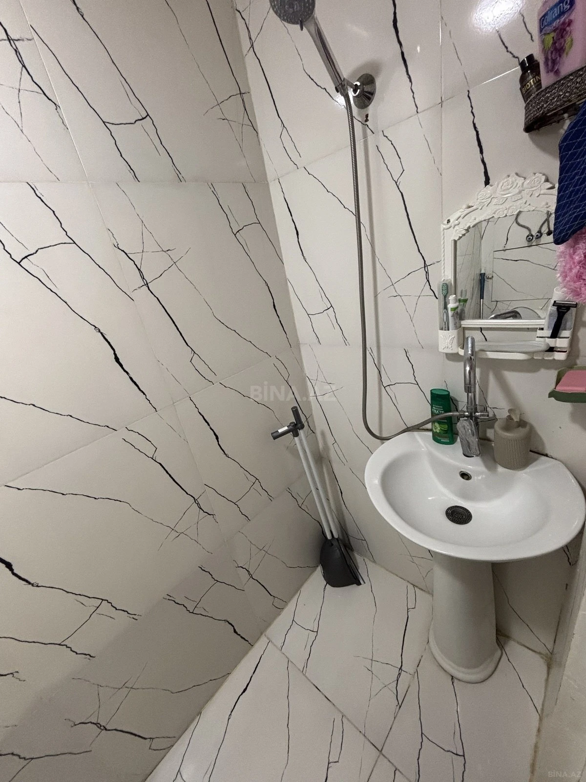 Kirayə verilir 2 otaqlı mənzil 50 m²