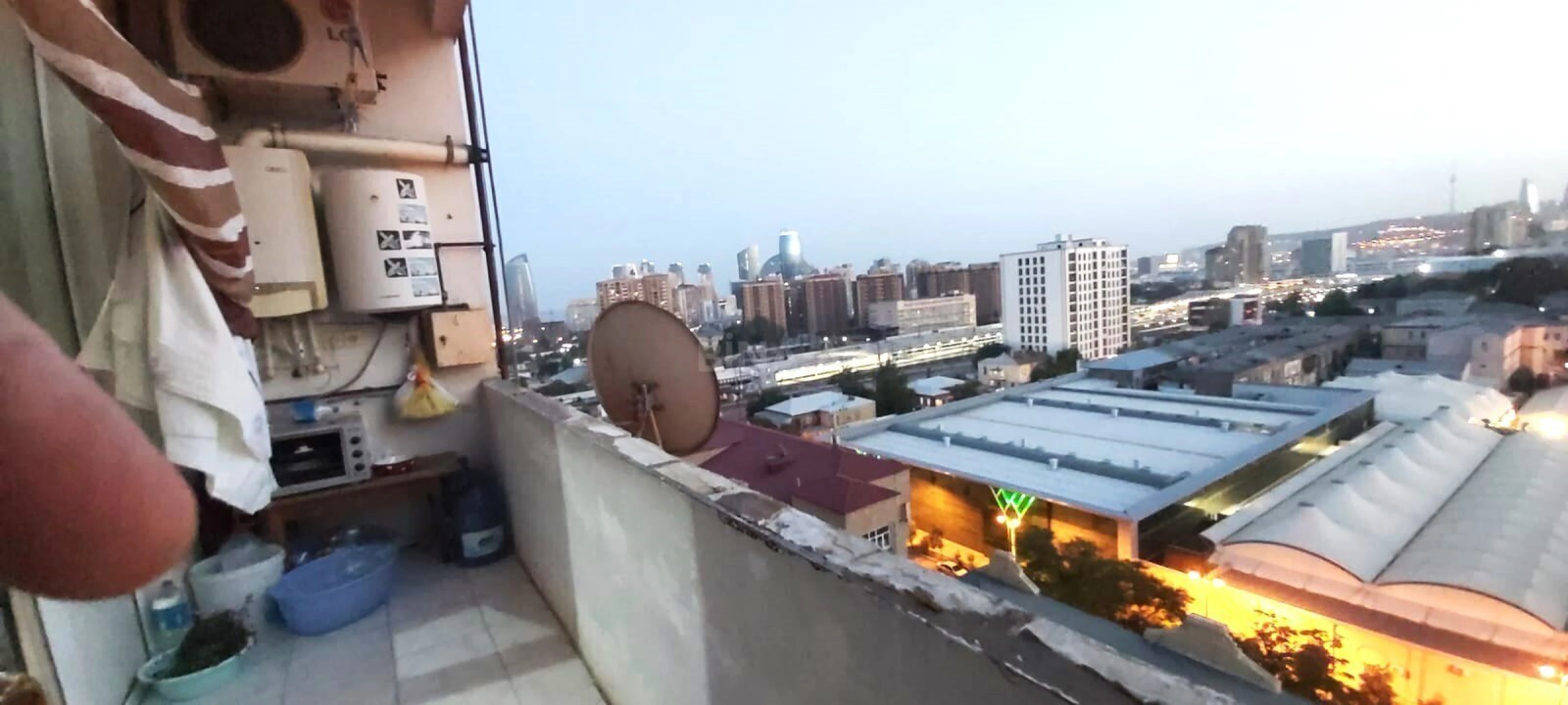 Satılır 2 otaqlı mənzil 60 m²