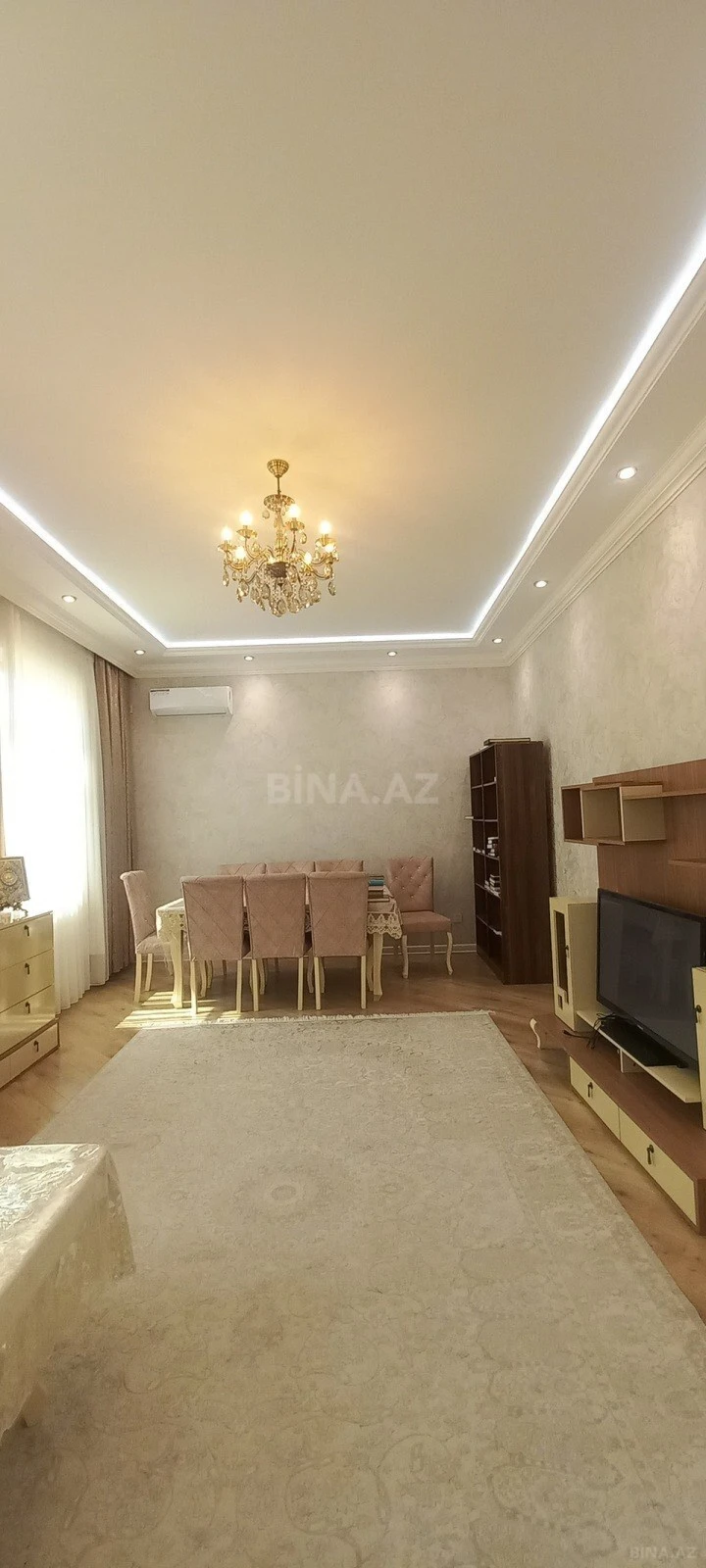 Satılır 6 otaqlı həyət evi 300 m²