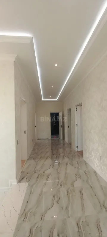 Satılır 6 otaqlı həyət evi 300 m²