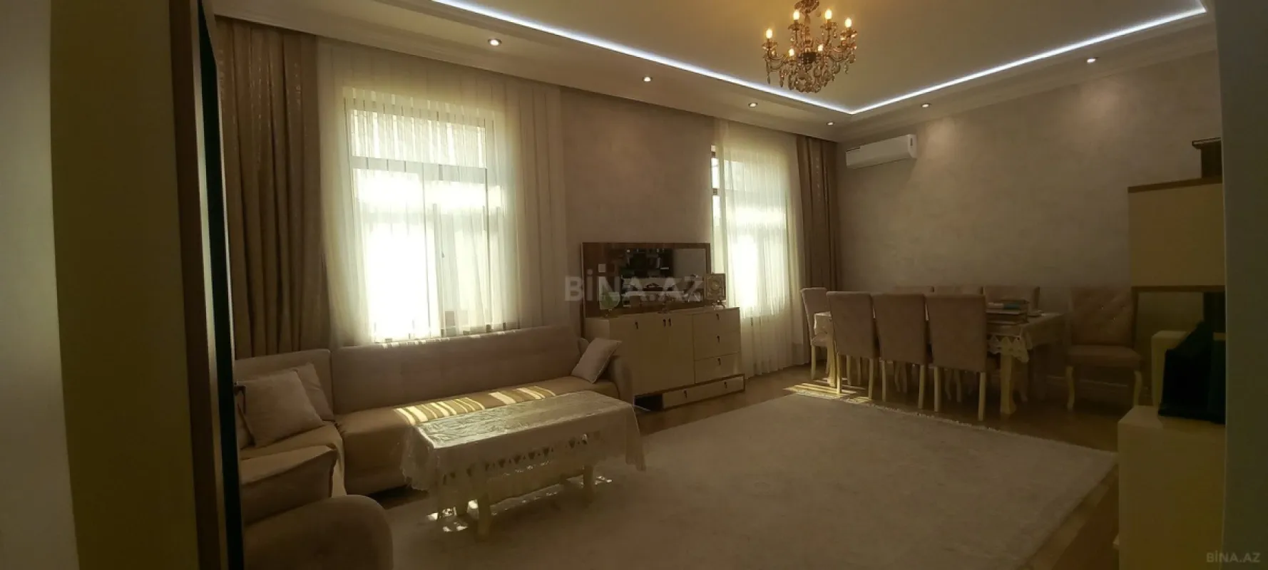 Satılır 6 otaqlı həyət evi 300 m²