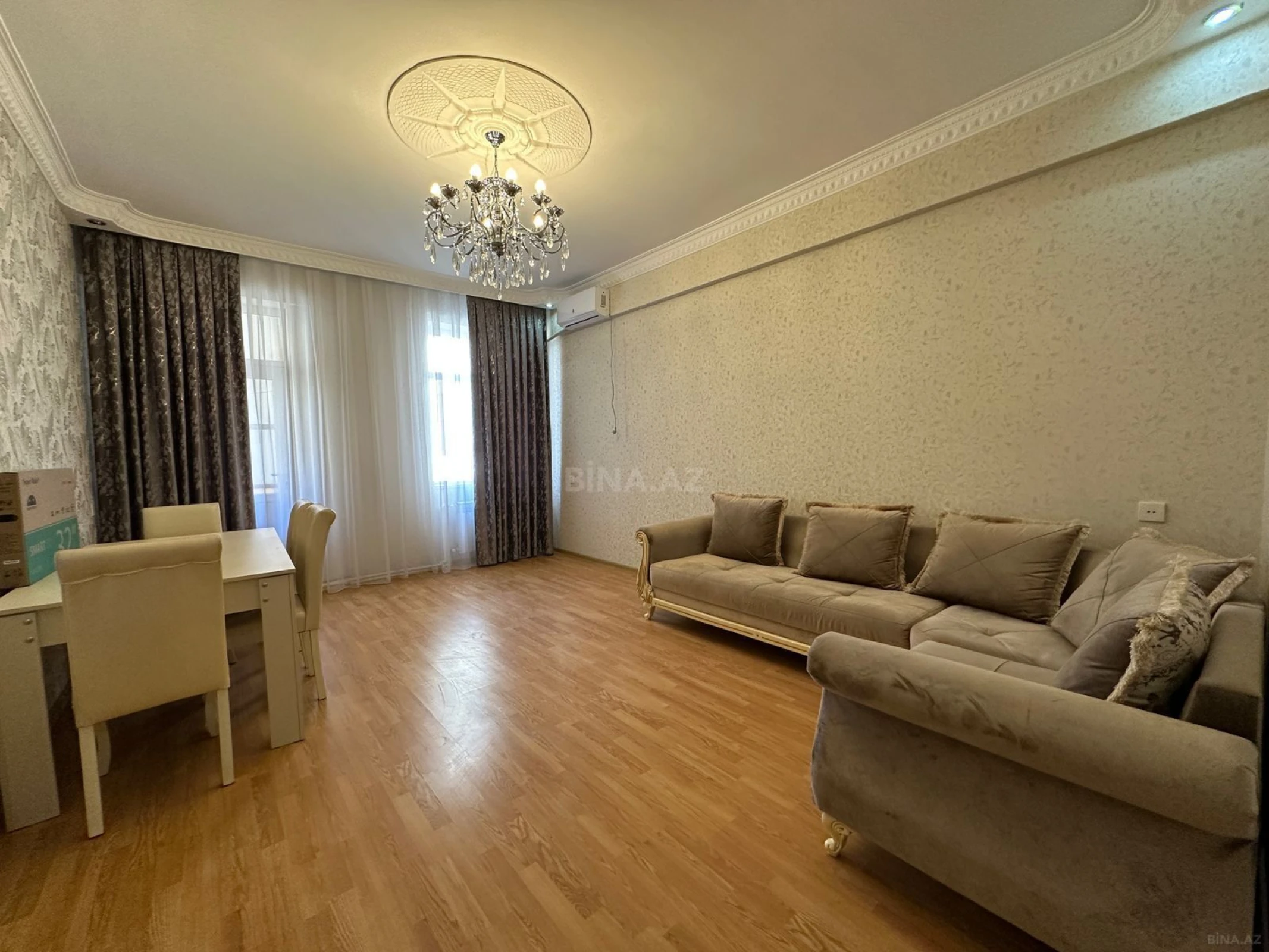 Kirayə verilir 2 otaqlı mənzil 70 m²