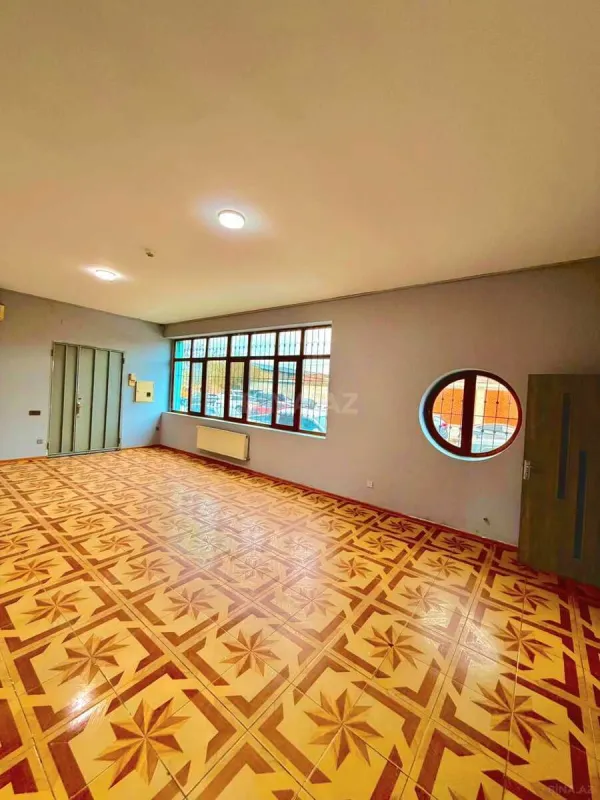 Kirayə verilir obyekt 240 m²
