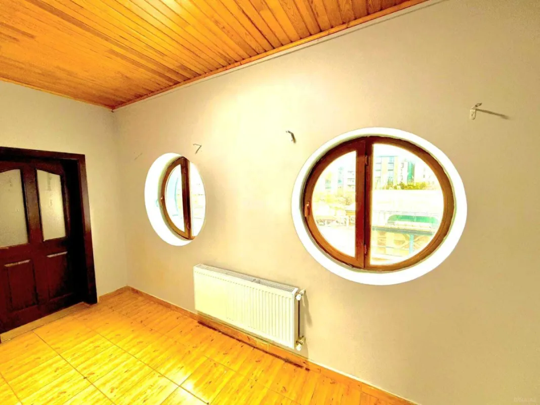 Kirayə verilir obyekt 240 m²