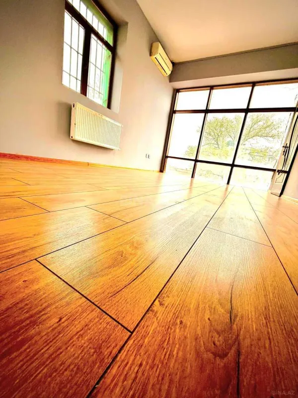 Kirayə verilir obyekt 240 m²