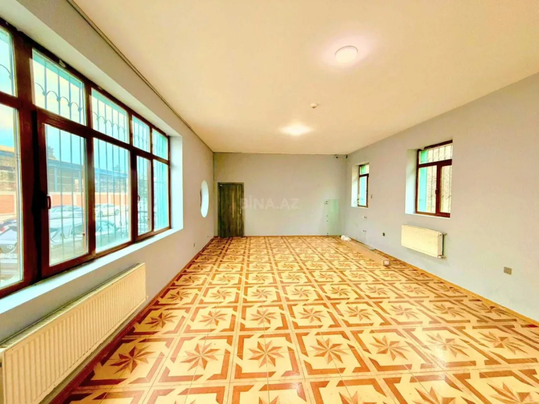 Kirayə verilir obyekt 240 m²