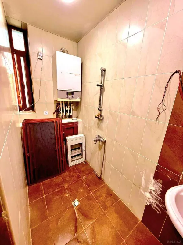 Kirayə verilir obyekt 240 m²