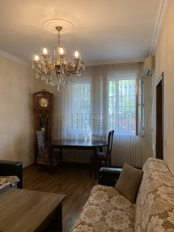 Kirayə verilir 2 otaqlı mənzil 50 m²
