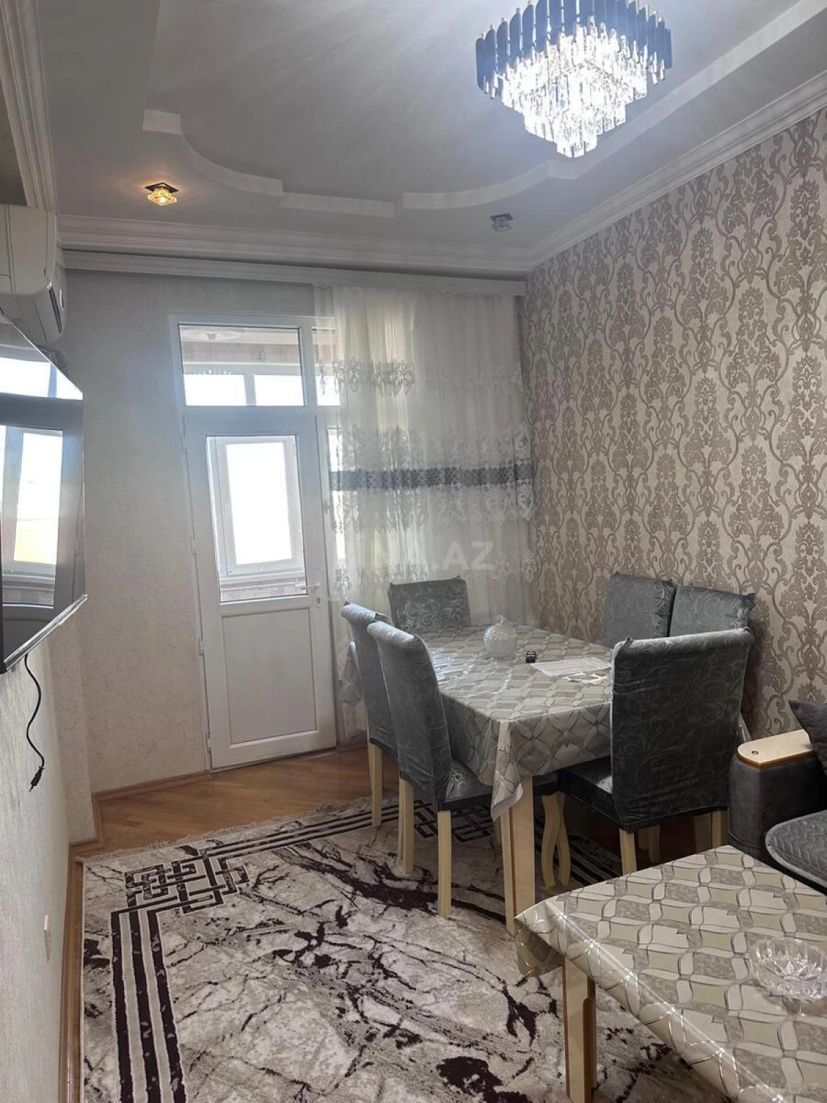 Kirayə verilir 2 otaqlı mənzil 70 m²