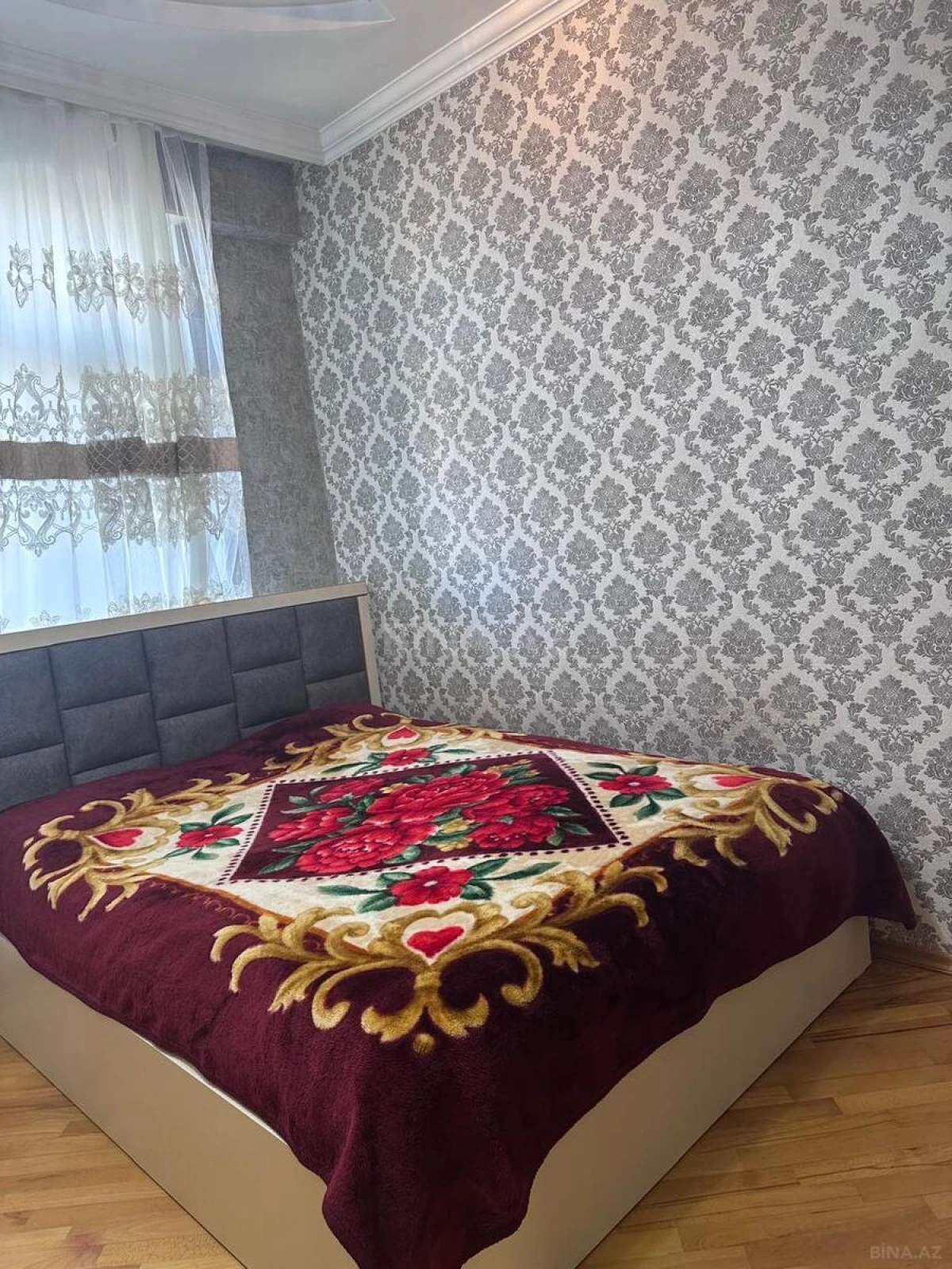 Kirayə verilir 2 otaqlı mənzil 70 m²