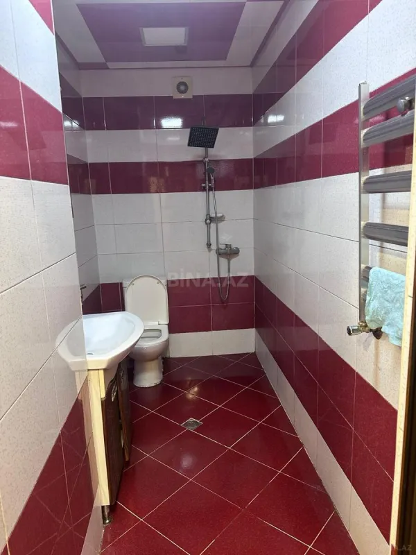 Kirayə verilir 2 otaqlı mənzil 70 m²
