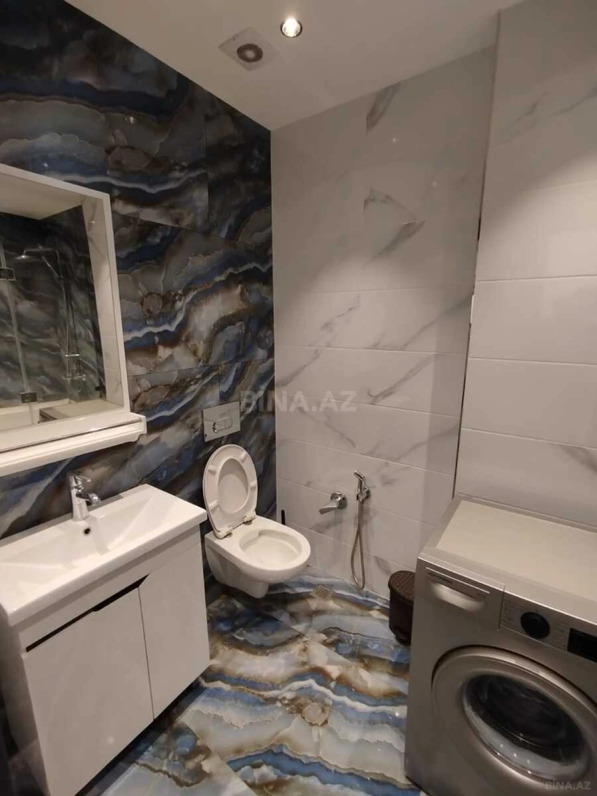 Kirayə verilir 1 otaqlı mənzil 64 m²