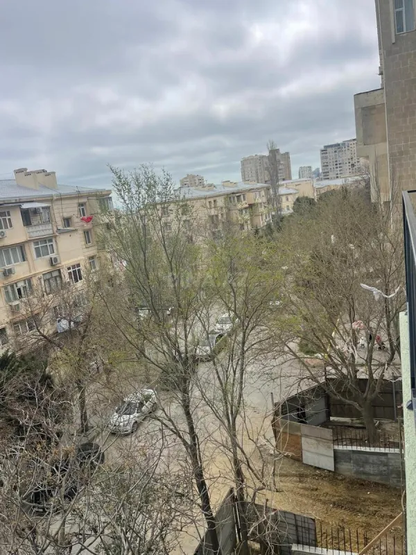 Satılır 2 otaqlı mənzil 66 m²