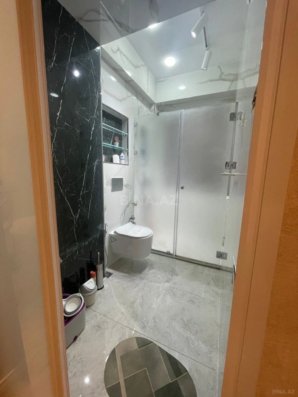 Kirayə verilir 2 otaqlı mənzil 75 m²