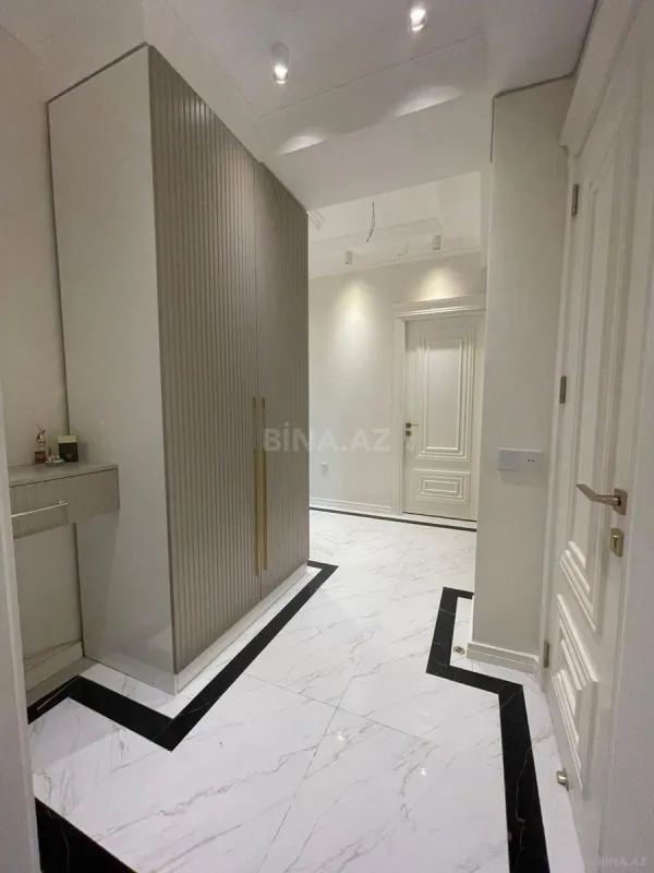 Kirayə verilir 2 otaqlı mənzil 75 m²