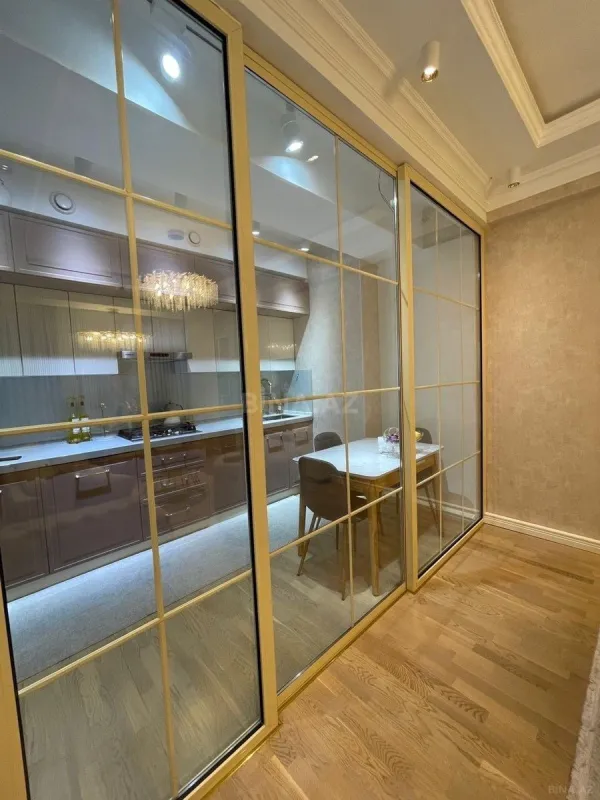 Kirayə verilir 2 otaqlı mənzil 75 m²