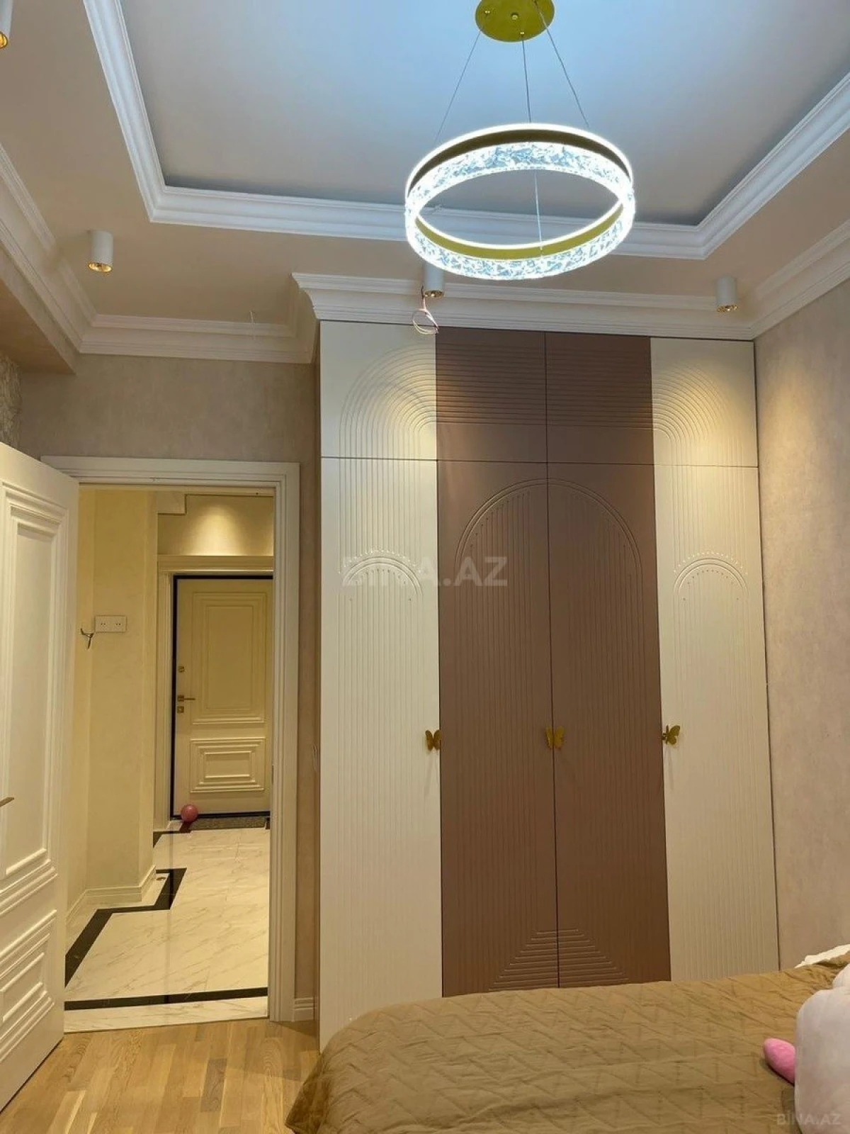 Kirayə verilir 2 otaqlı mənzil 75 m²