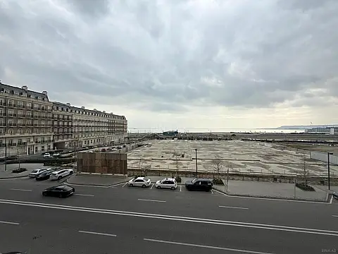 Satılır 3 otaqlı mənzil 112.4 m²