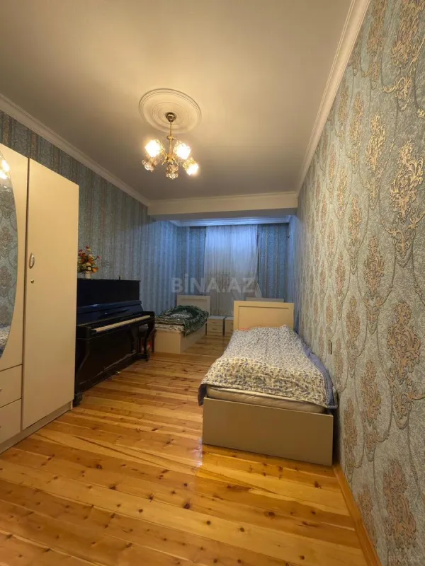 Satılır 3 otaqlı mənzil 84.6 m²