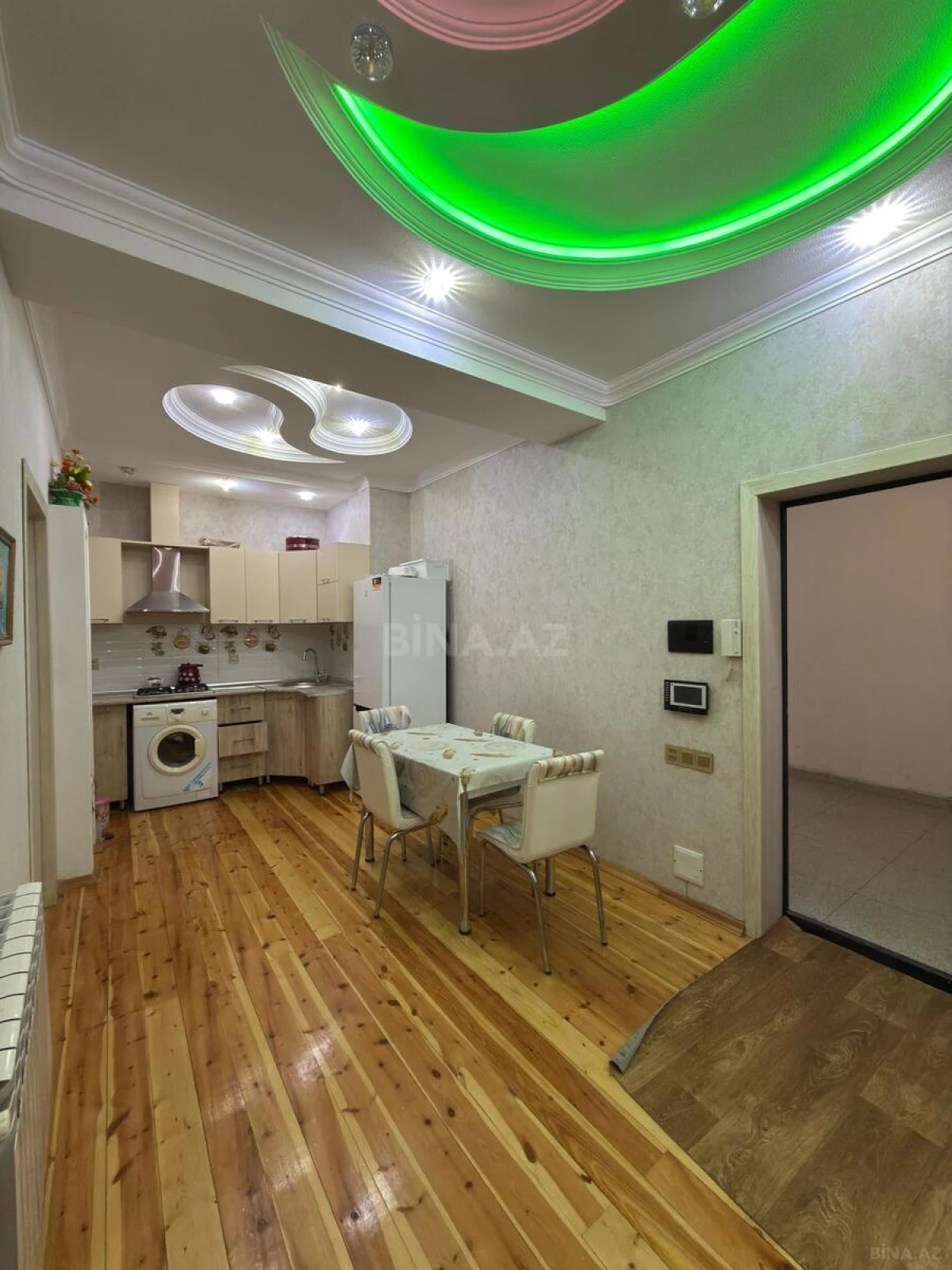 Satılır 3 otaqlı mənzil 84.6 m²