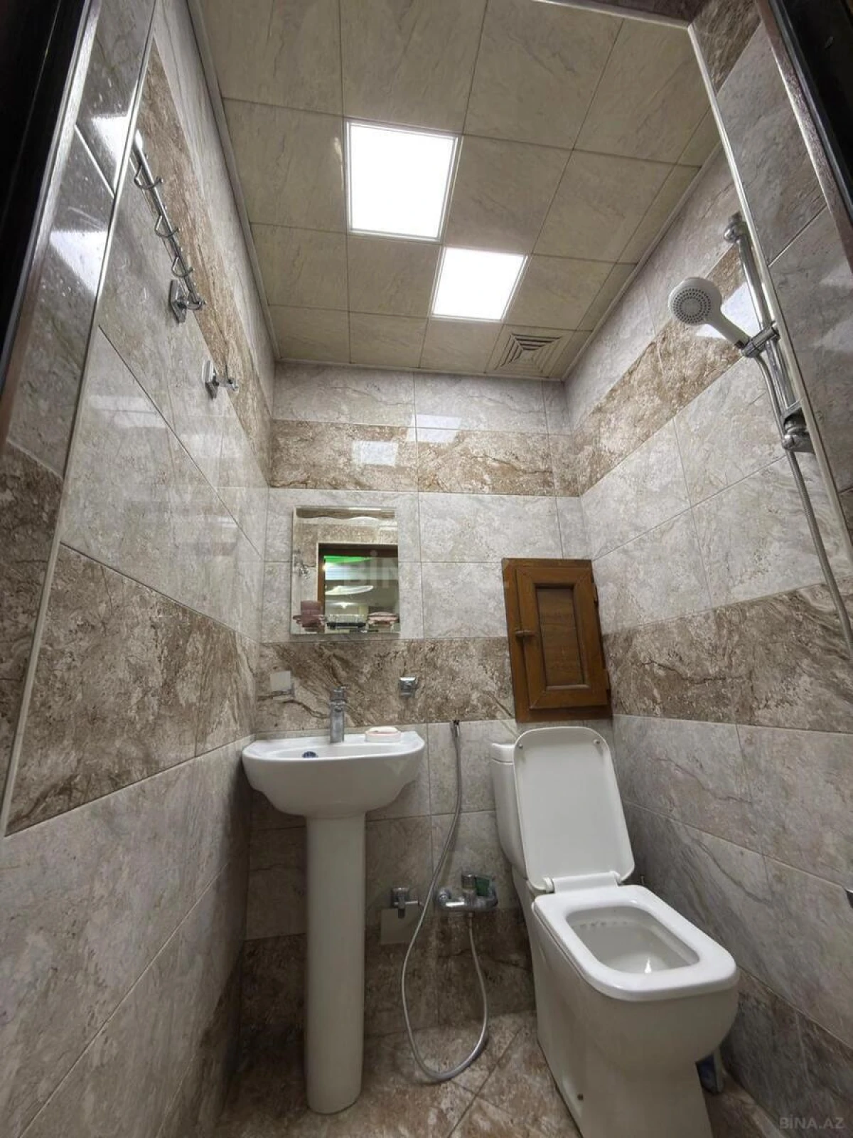 Satılır 3 otaqlı mənzil 84.6 m²