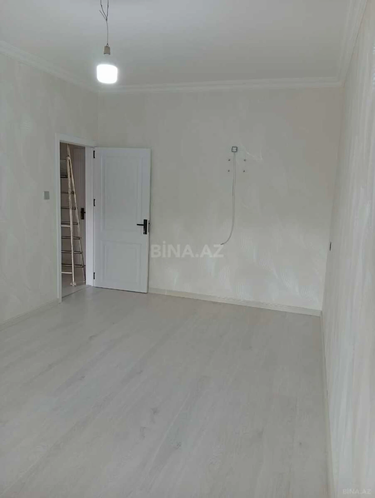 Satılır 3 otaqlı mənzil 64 m²