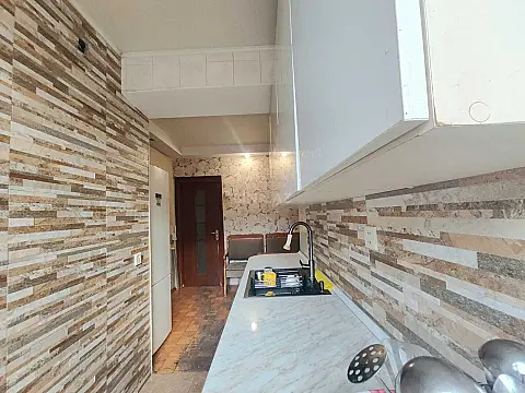 Satılır 2 otaqlı mənzil 55.7 m²