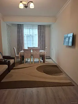 Kirayə verilir 3 otaqlı mənzil 123 m²