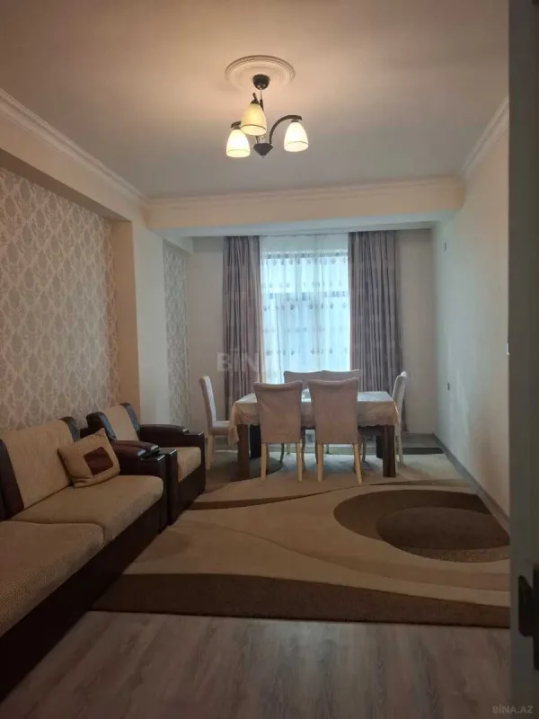 Kirayə verilir 3 otaqlı mənzil 123 m²