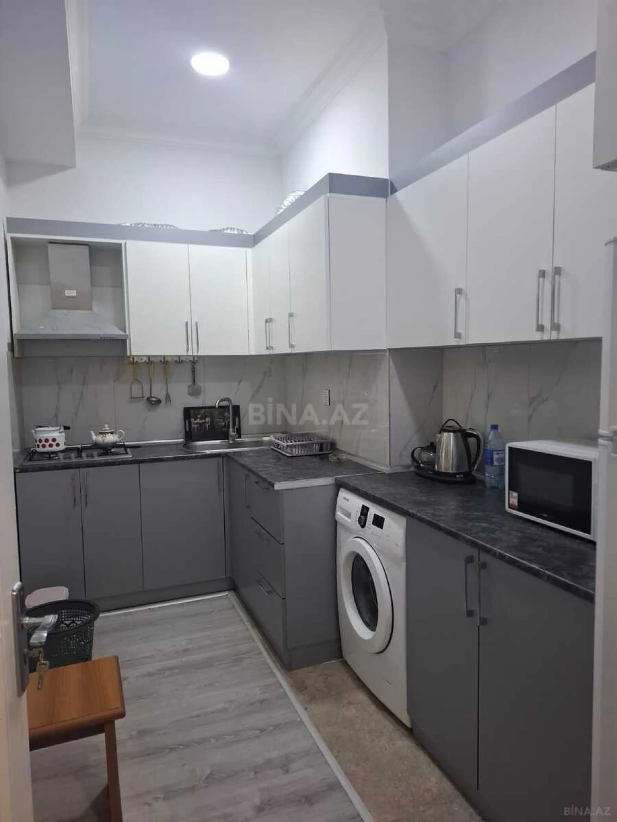 Kirayə verilir 3 otaqlı mənzil 123 m²