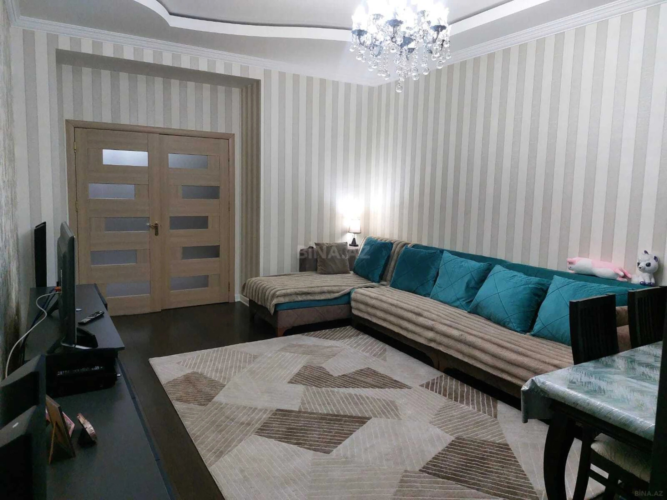 Satılır 2 otaqlı mənzil 88 m²
