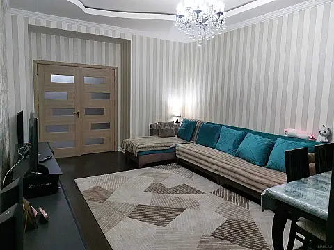 Satılır 2 otaqlı mənzil 88 m²