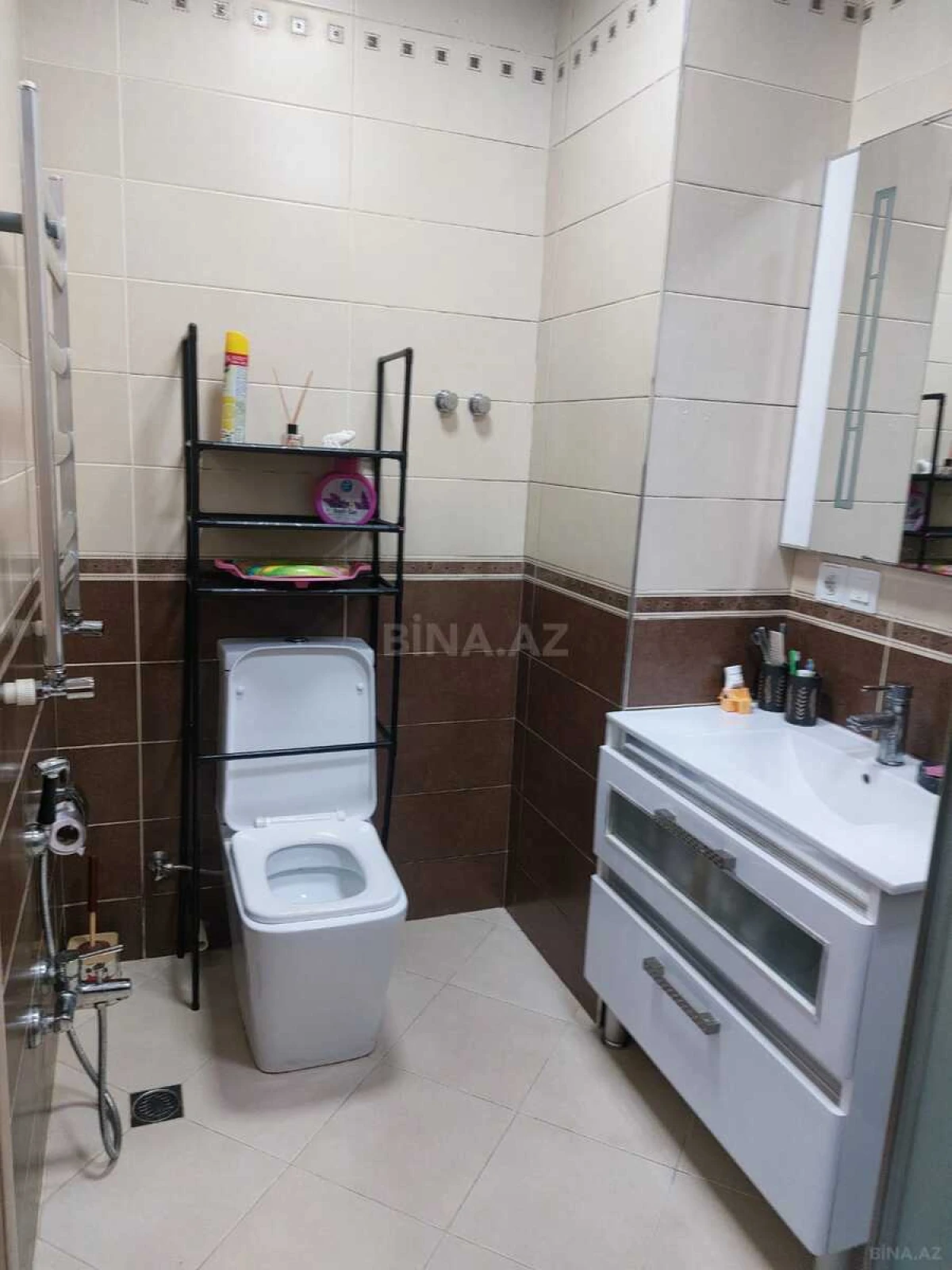 Satılır 2 otaqlı mənzil 88 m²