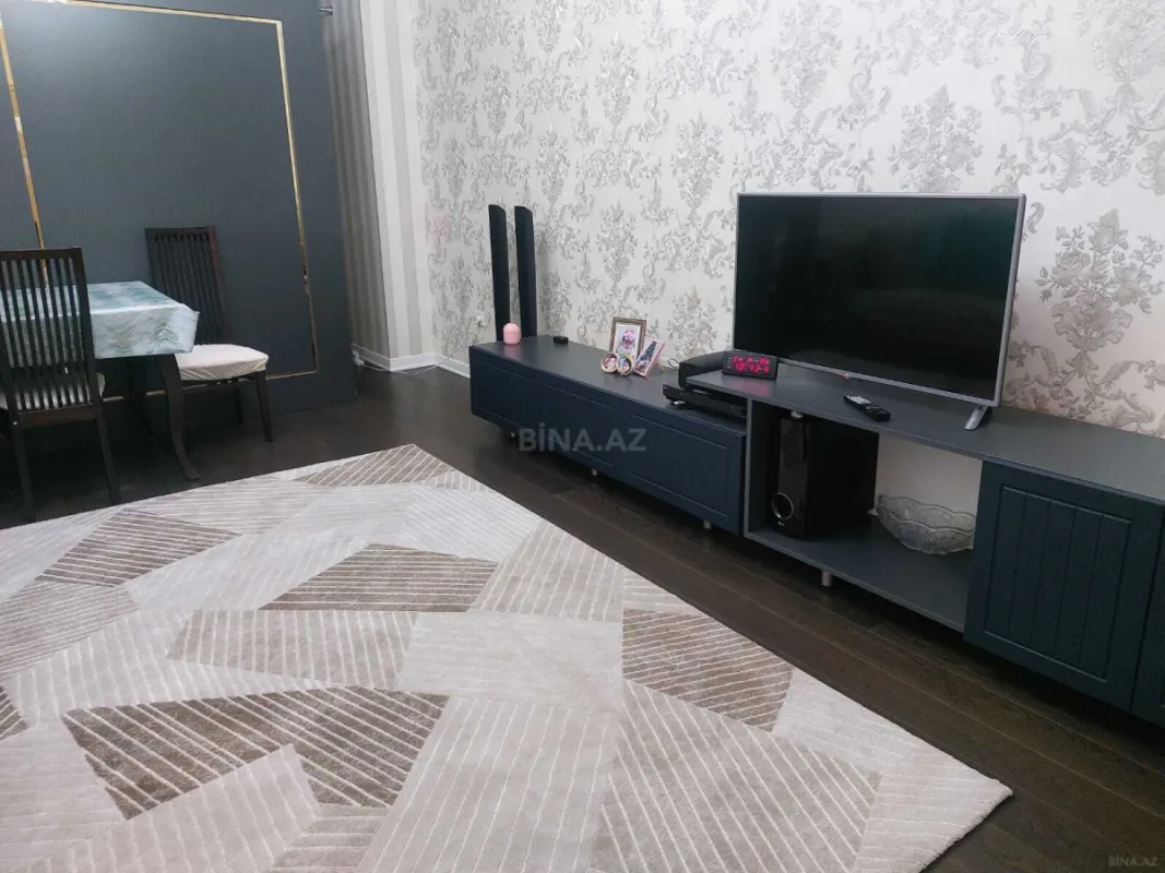 Satılır 2 otaqlı mənzil 88 m²