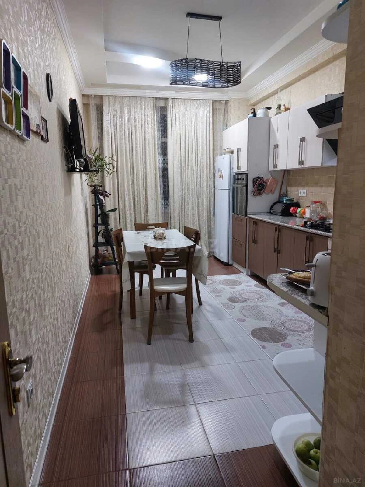 Satılır 2 otaqlı mənzil 88 m²