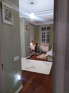 Satılır 2 otaqlı mənzil 88 m²