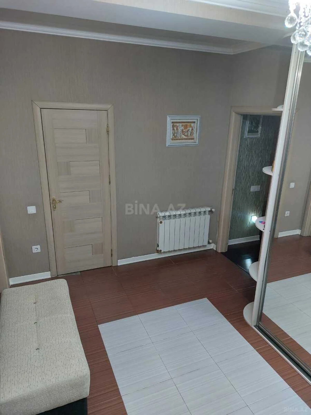 Satılır 2 otaqlı mənzil 88 m²