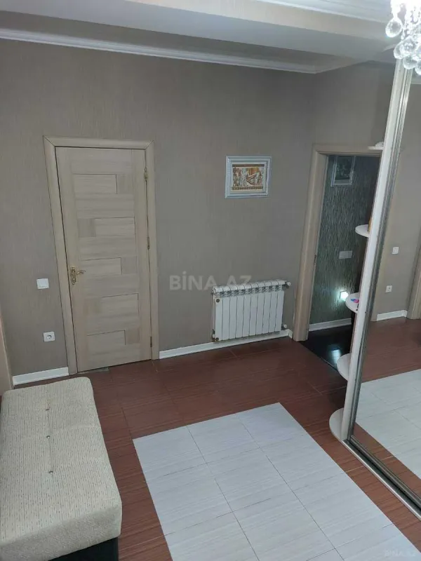Satılır 2 otaqlı mənzil 88 m²
