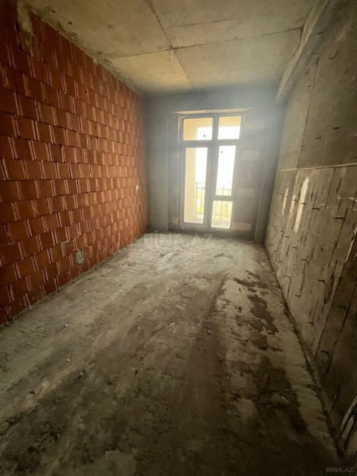 Satılır 3 otaqlı mənzil 112.2 m²