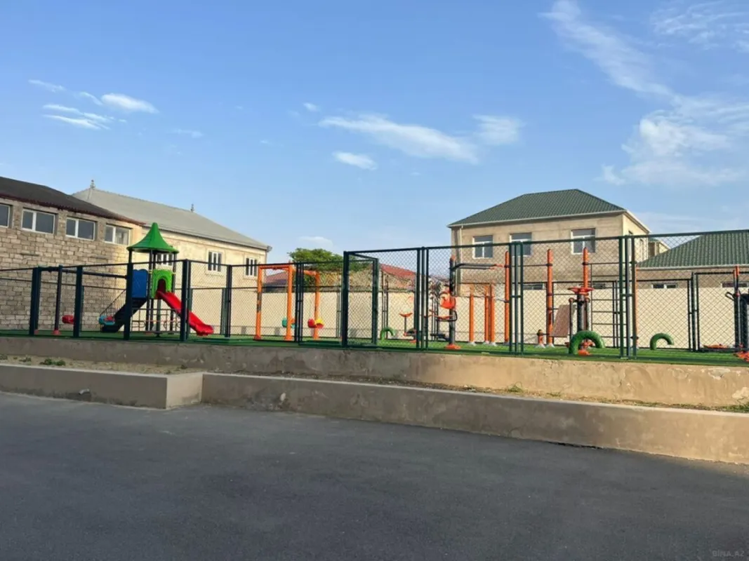 Satılır 3 otaqlı mənzil 112.2 m²