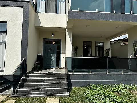 Satılır 5 otaqlı həyət evi 250 m² — Bakı, Nəsimi 5 otaq 250.00 m²