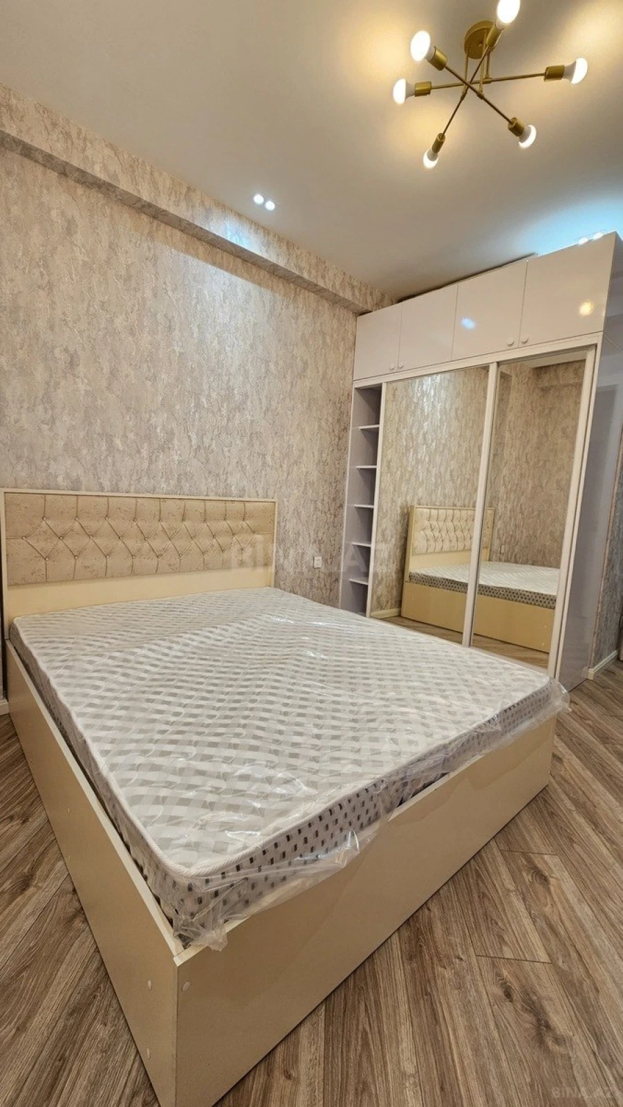 Kirayə verilir 2 otaqlı mənzil 50 m²