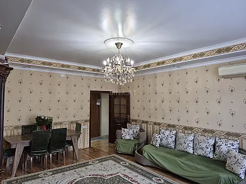 Kirayə verilir 3 otaqlı mənzil 110 m²