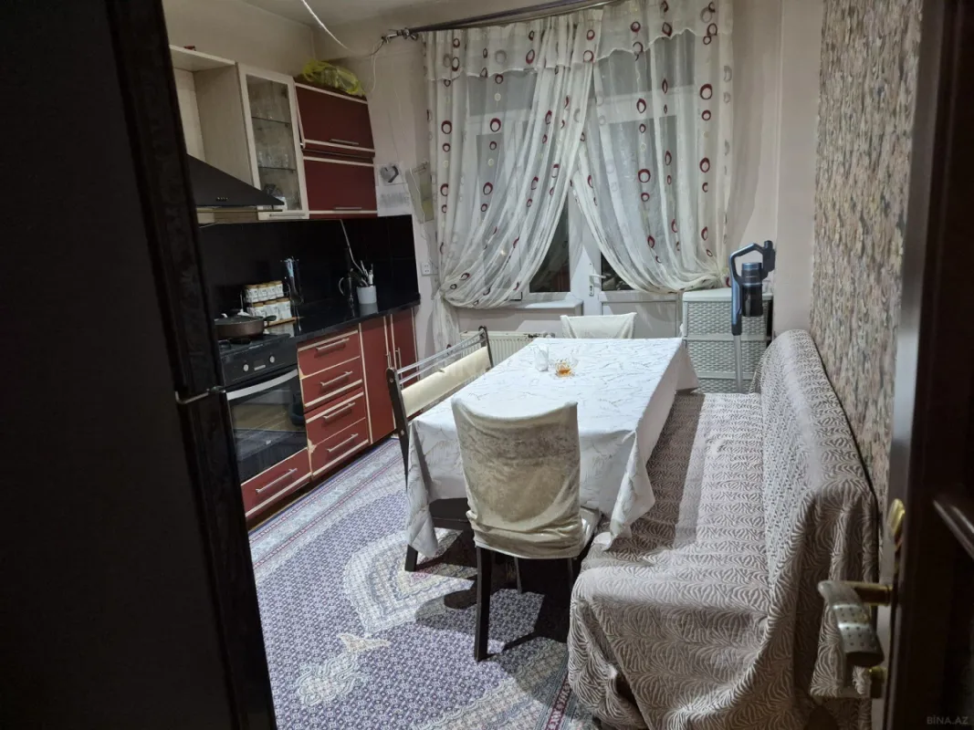 Kirayə verilir 3 otaqlı mənzil 110 m²