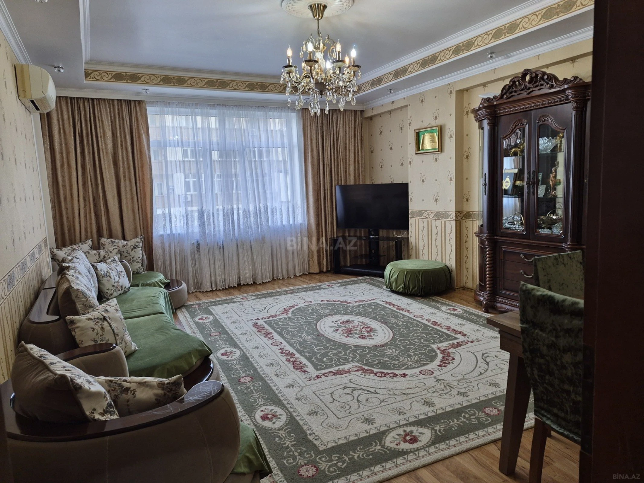 Kirayə verilir 3 otaqlı mənzil 110 m²